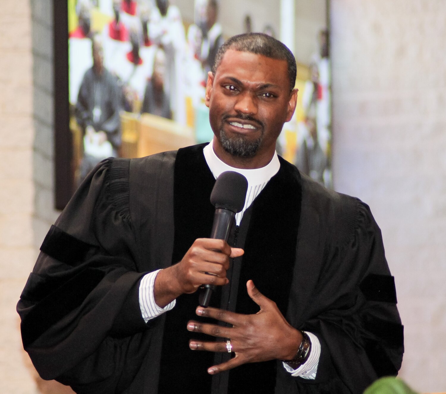 Little Rock A.M.E. Zion Church Welcomes New Pastor: Reverend Dr. Derrill A. Blue - Image